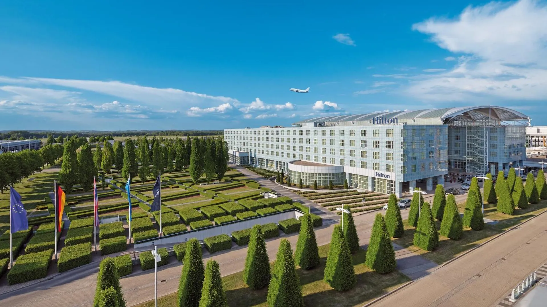 Hilton Munich Airport Hotel Oberding 4*,